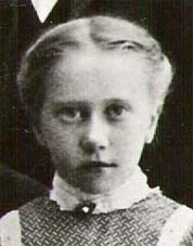 eva_elvira_sjokvist_f1900.jpg