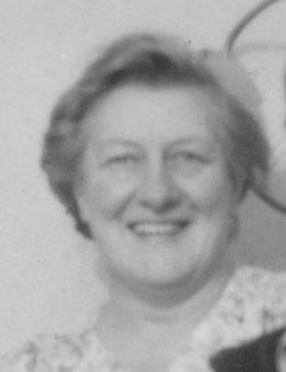 Helga Sofia   Karlsson 1895-1992