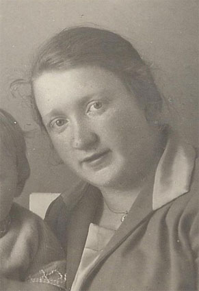  Astrid Elisabeth Karlsson 1902-1988